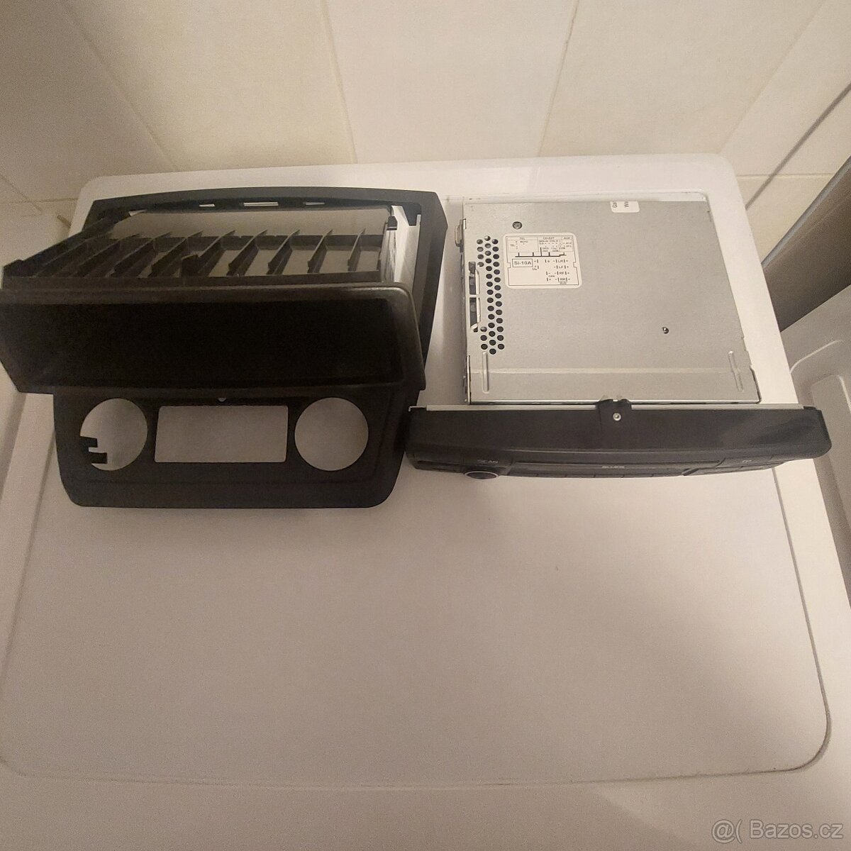 Prodám originál autorádio škoda Yeti .