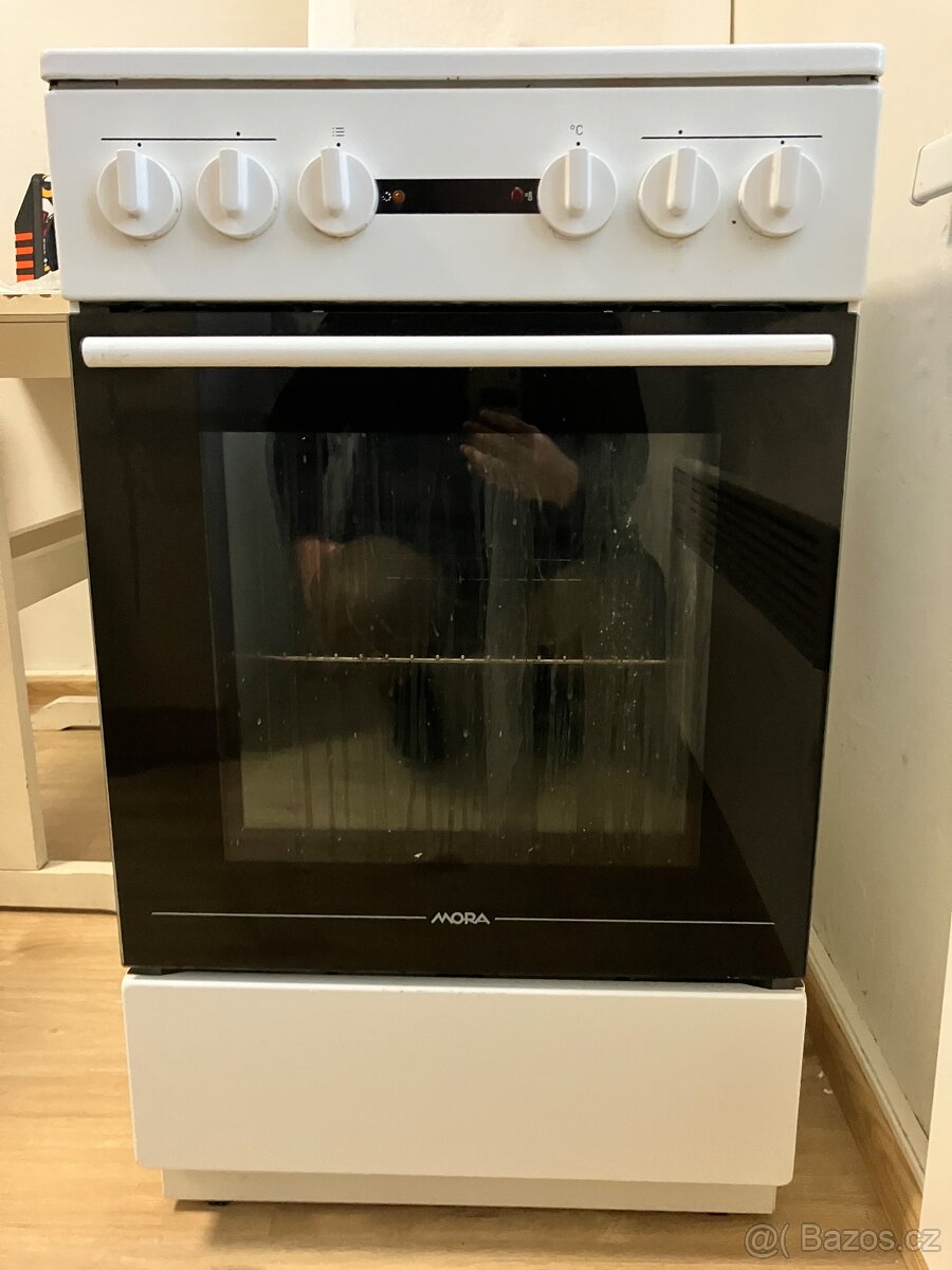 Prodám sporák AEG s indukční deskou