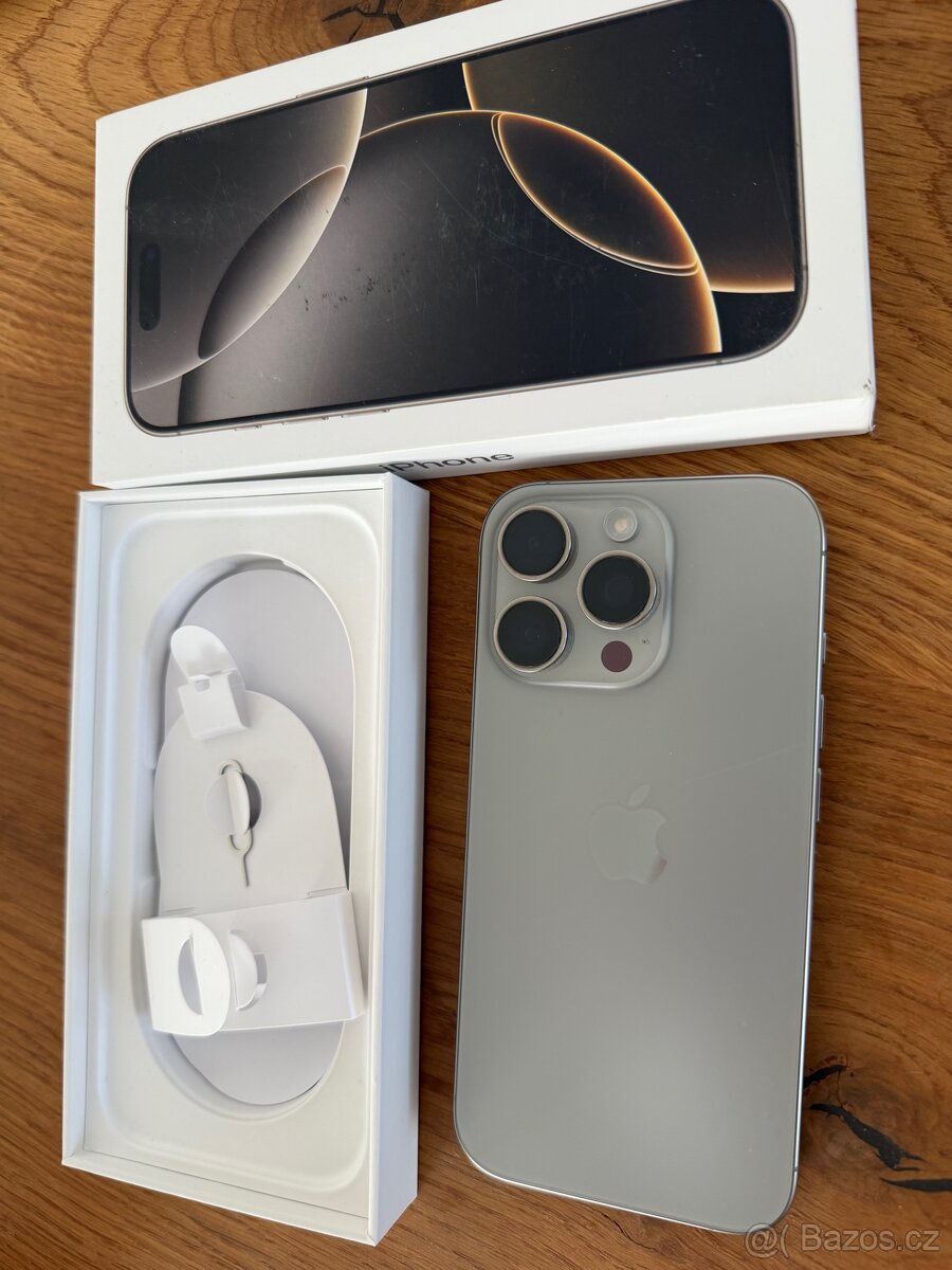 Apple iPhone 16 Pro 256GB přírodní titan TOP stav