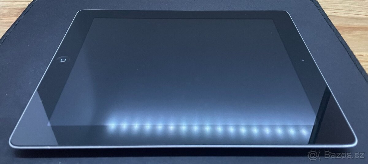 iPad 4 32 GB Space Gray – velmi dobrý stav + obal