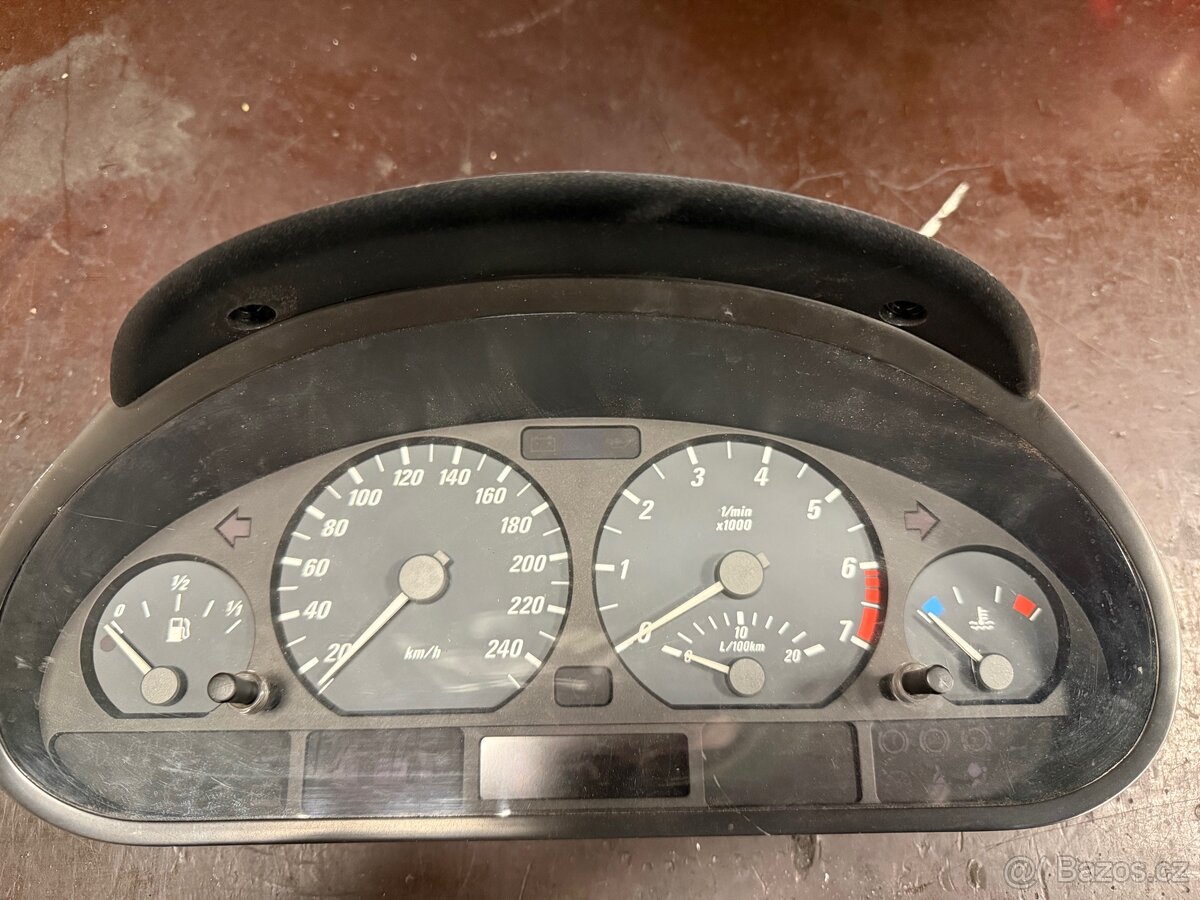 budíky BMW e46 r6 benzin