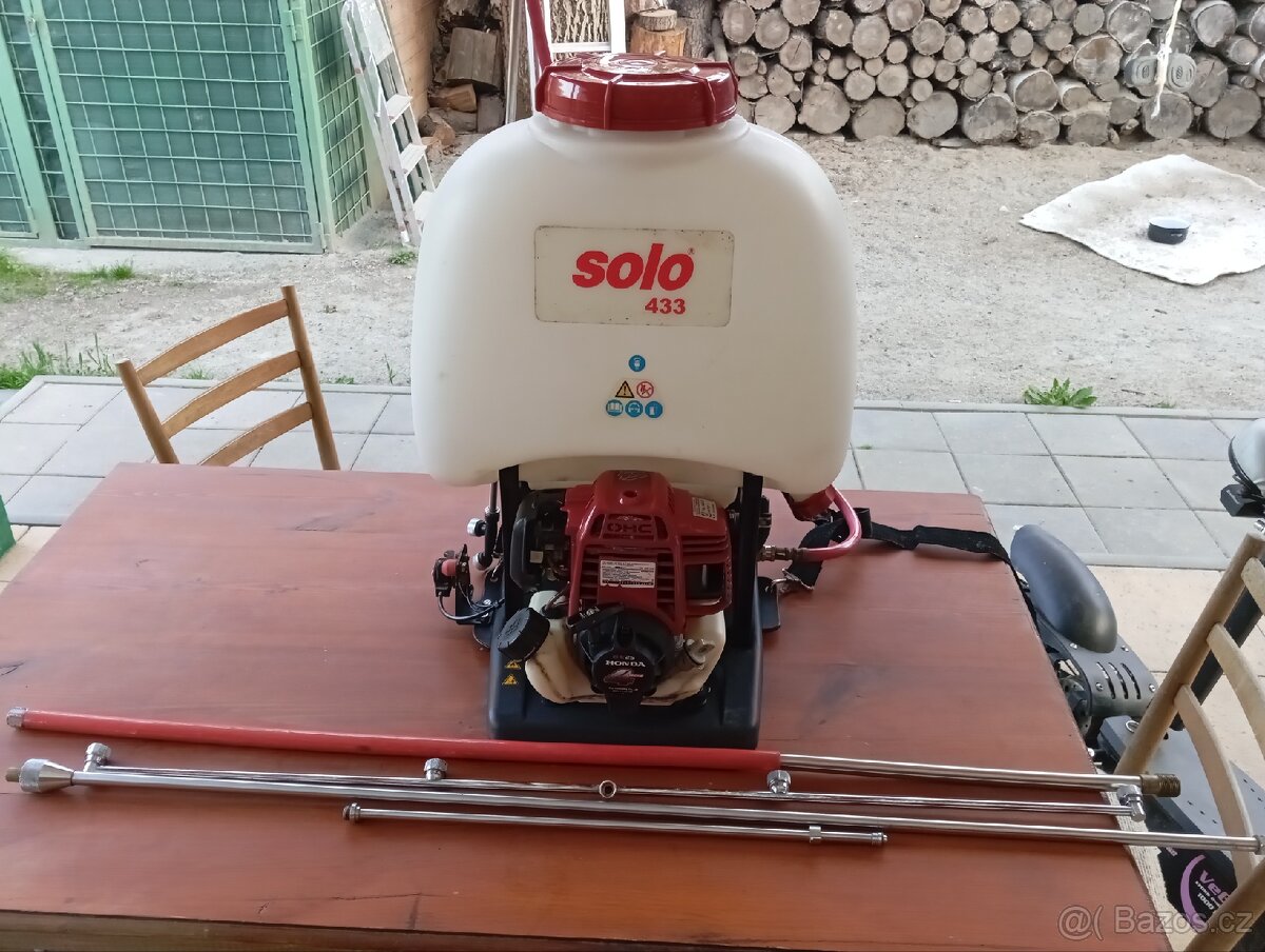 Postřikovač-rosič