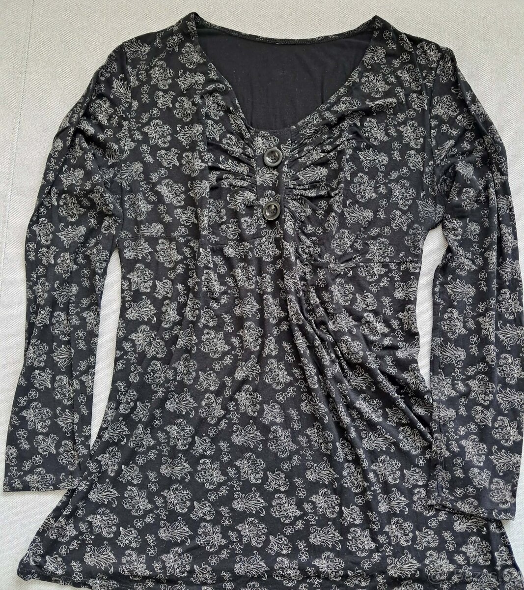 Halenka dámská černobílá