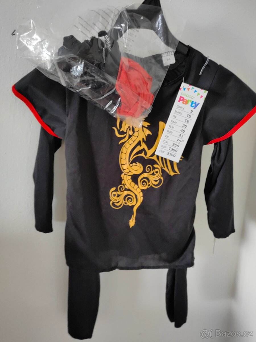 Kostým 3-4 roky Nový