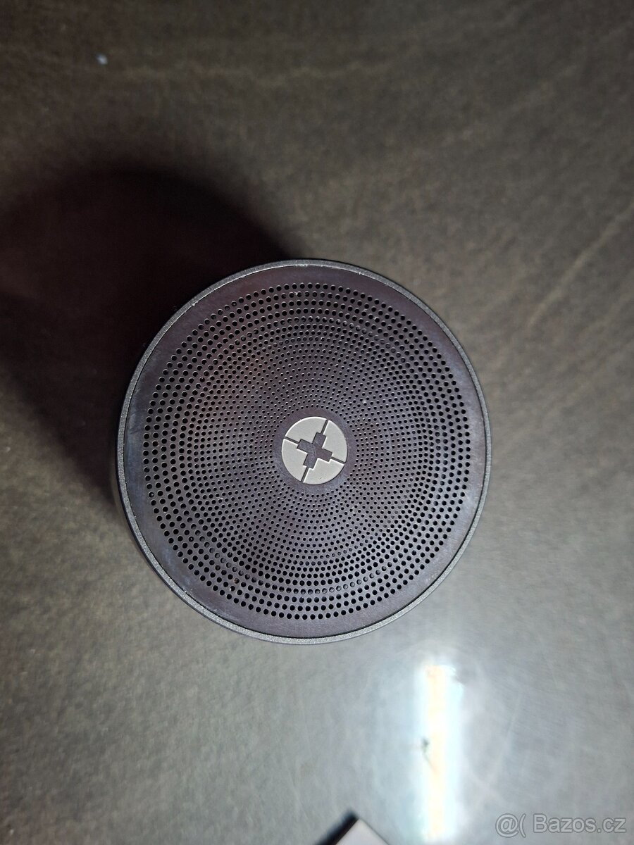 5W bezdrátový basový reproduktor