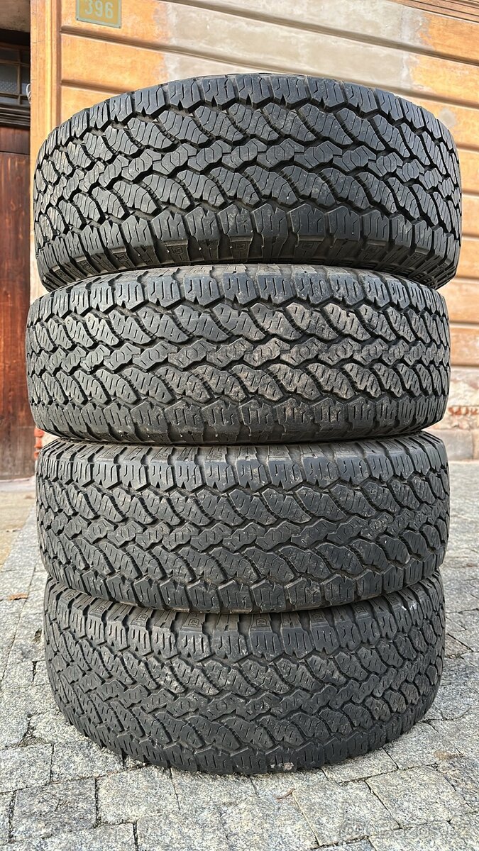 235/65 R17 OFFROAD