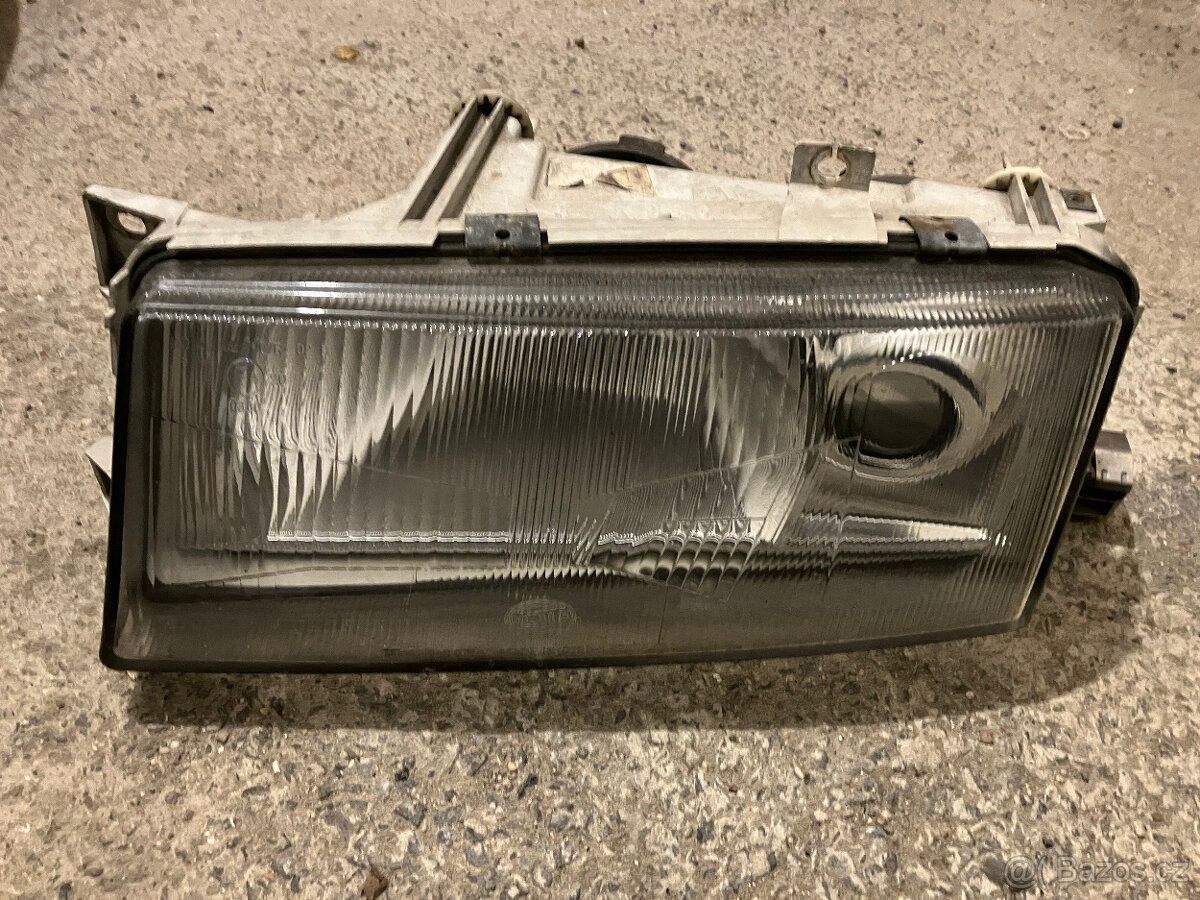 Přední světlo Octavia I