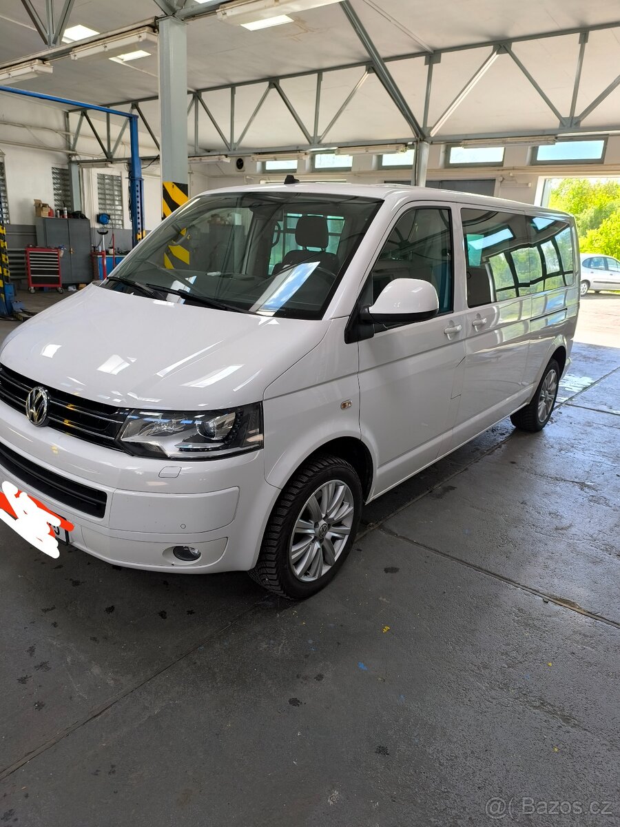 Volkswagen caravella 2.0tdi rv 2015