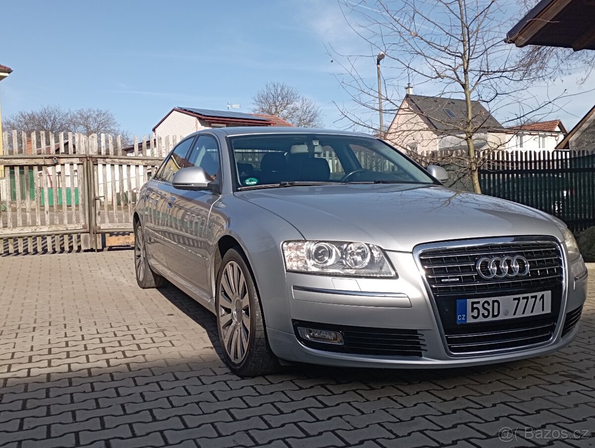 Audi A8 4.2Tdi 240kw, top stav, Webasto, servisní knížka