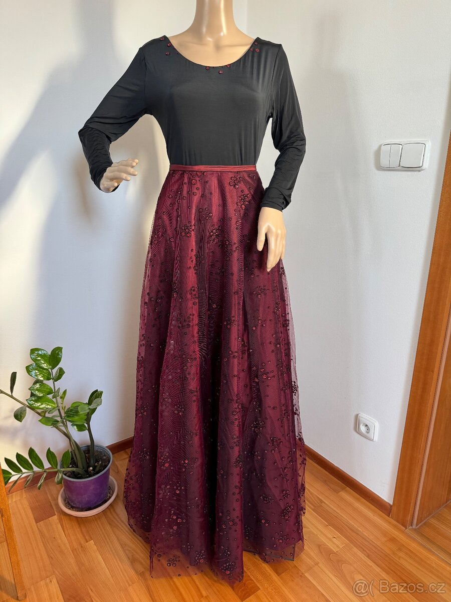 Šaty na ples velikost 42-44 (M-L)