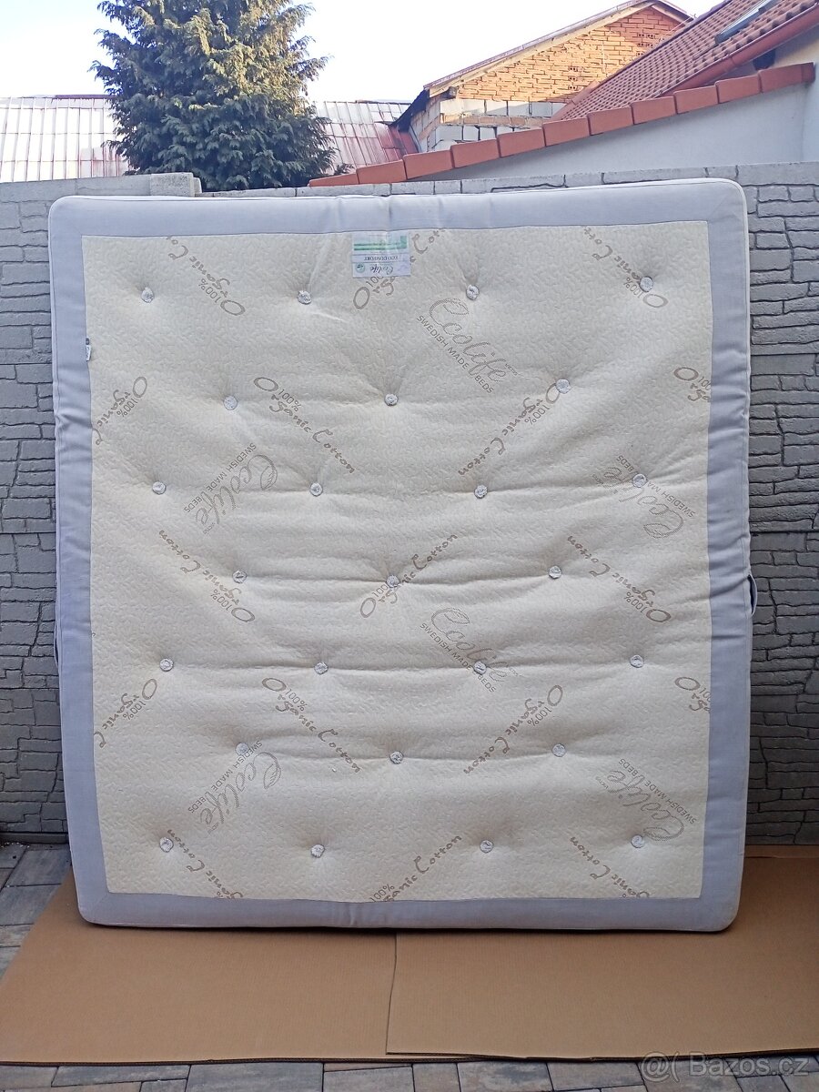 Prodám kvalitní matraci  (Futon) 180cm x 200cm