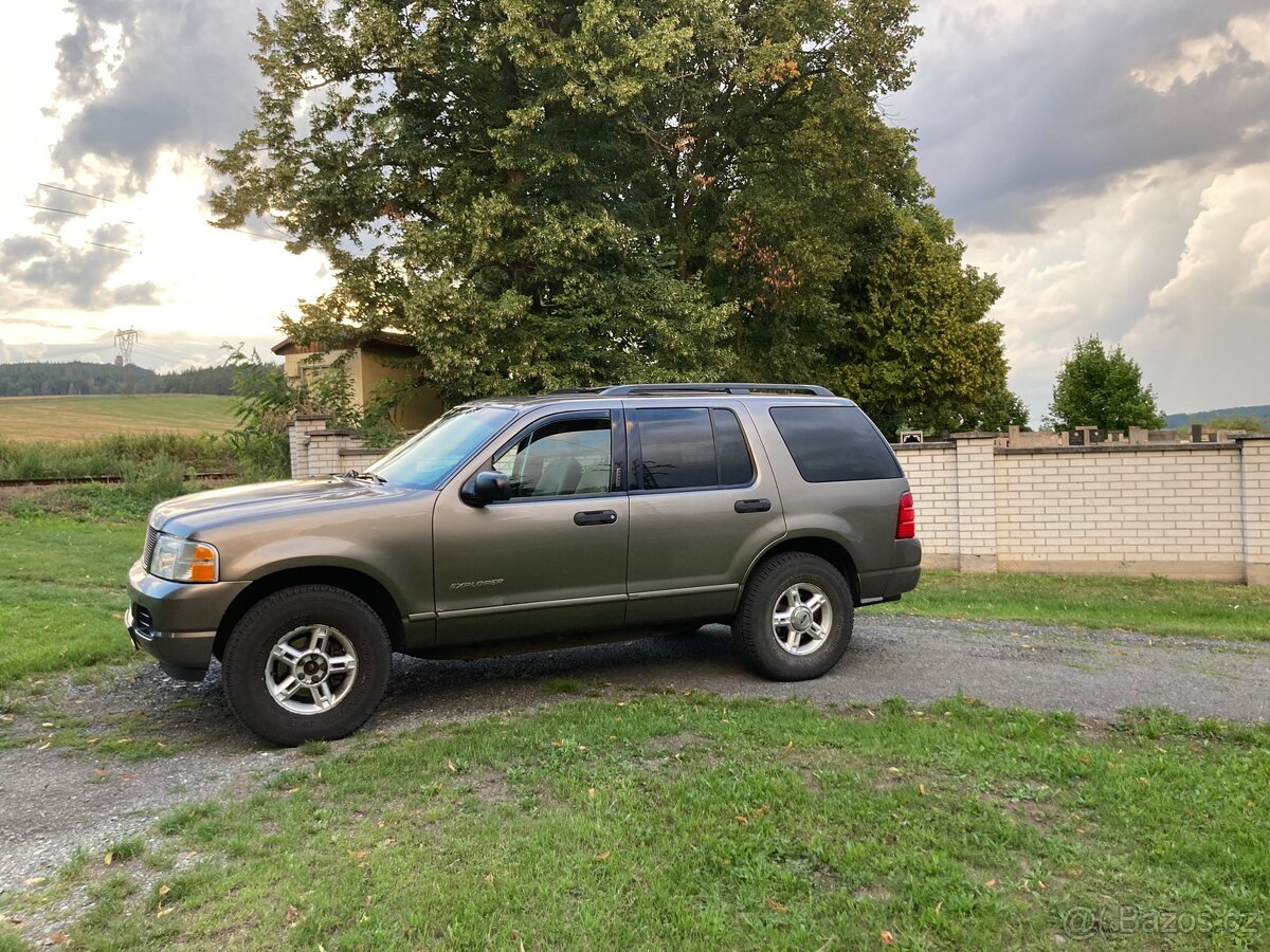 ford explorer