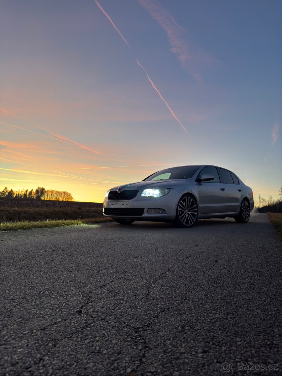 Škoda Superb 2012 2.0 tsi 147kw
