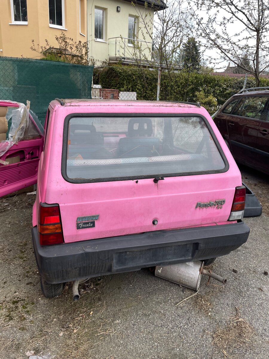Fiat Panda 750, Pink Edice