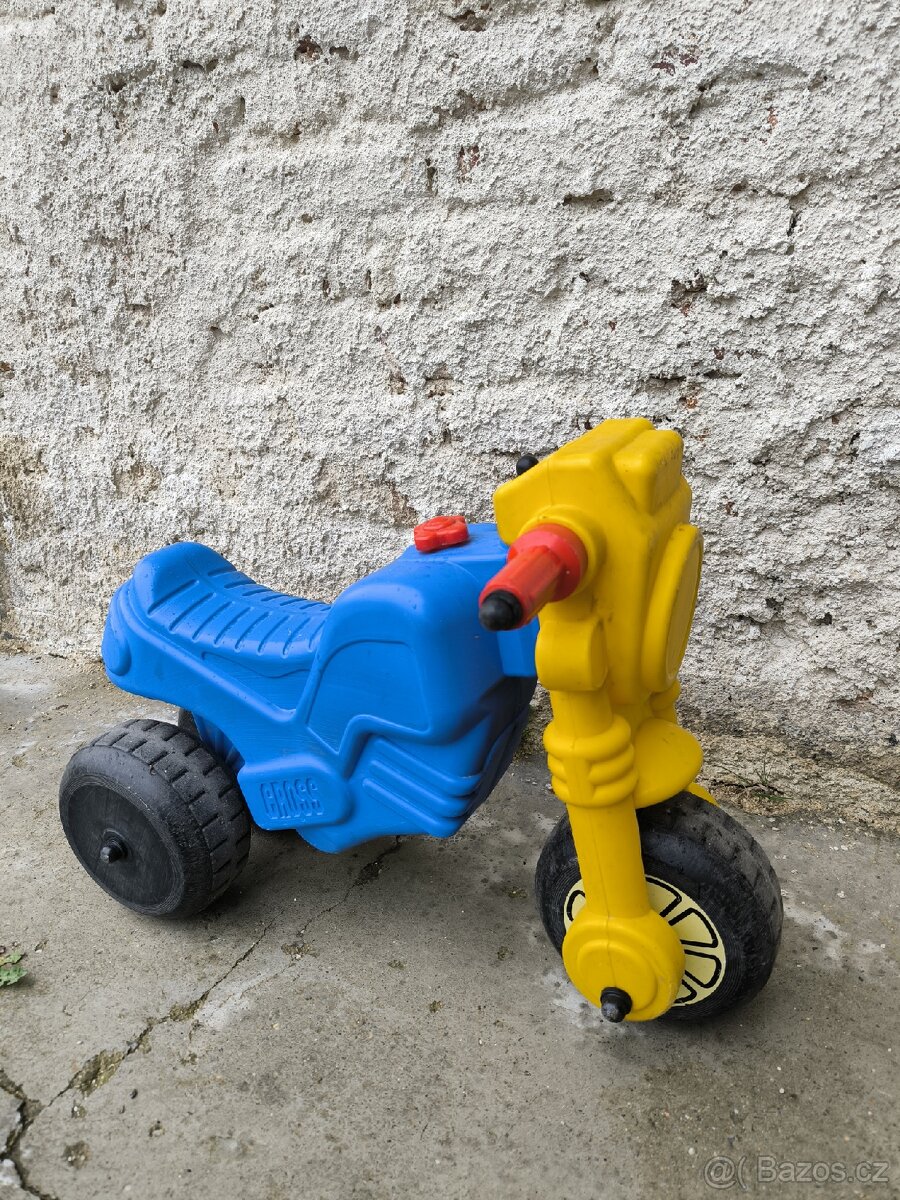 Dětské odrážedlo