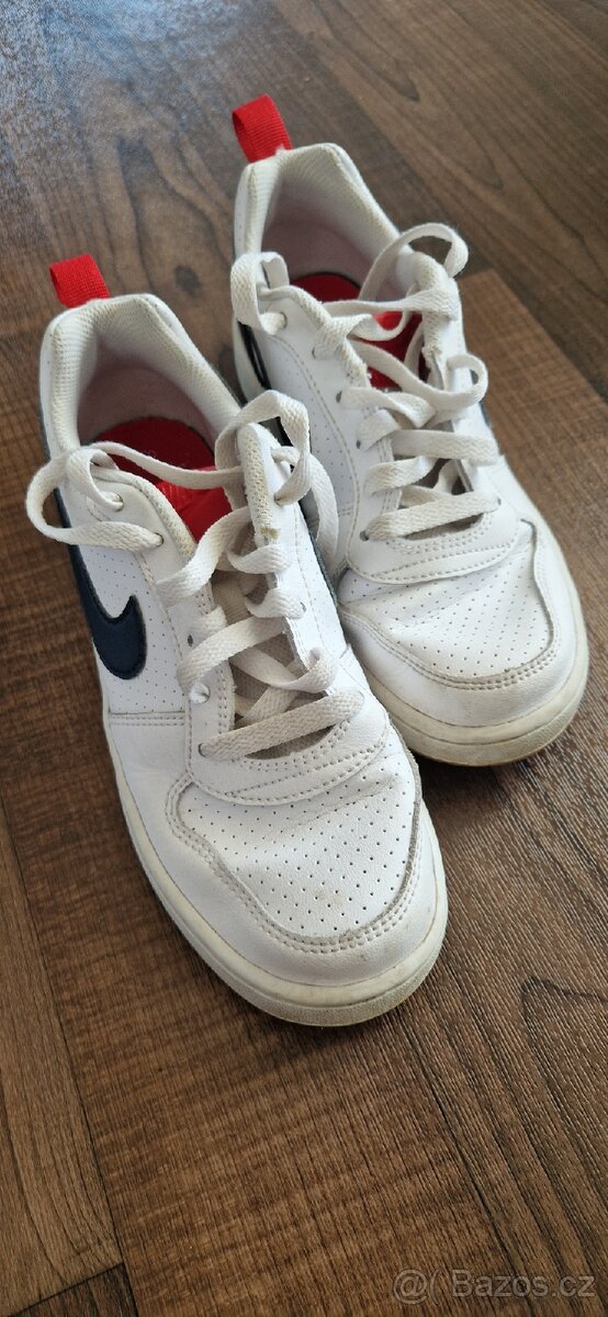 Botasky Nike, vel. 38