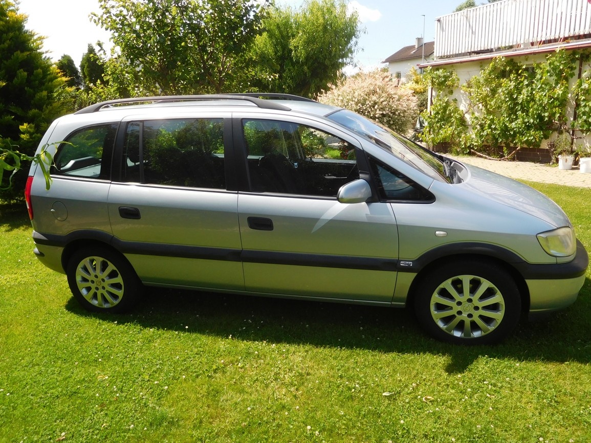 Opel Zafira 1,8 16v