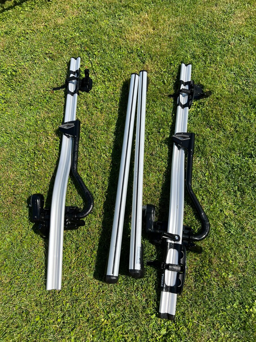 Střešní nosiče na hagusy 120 cm + 2x nosič kol Thule