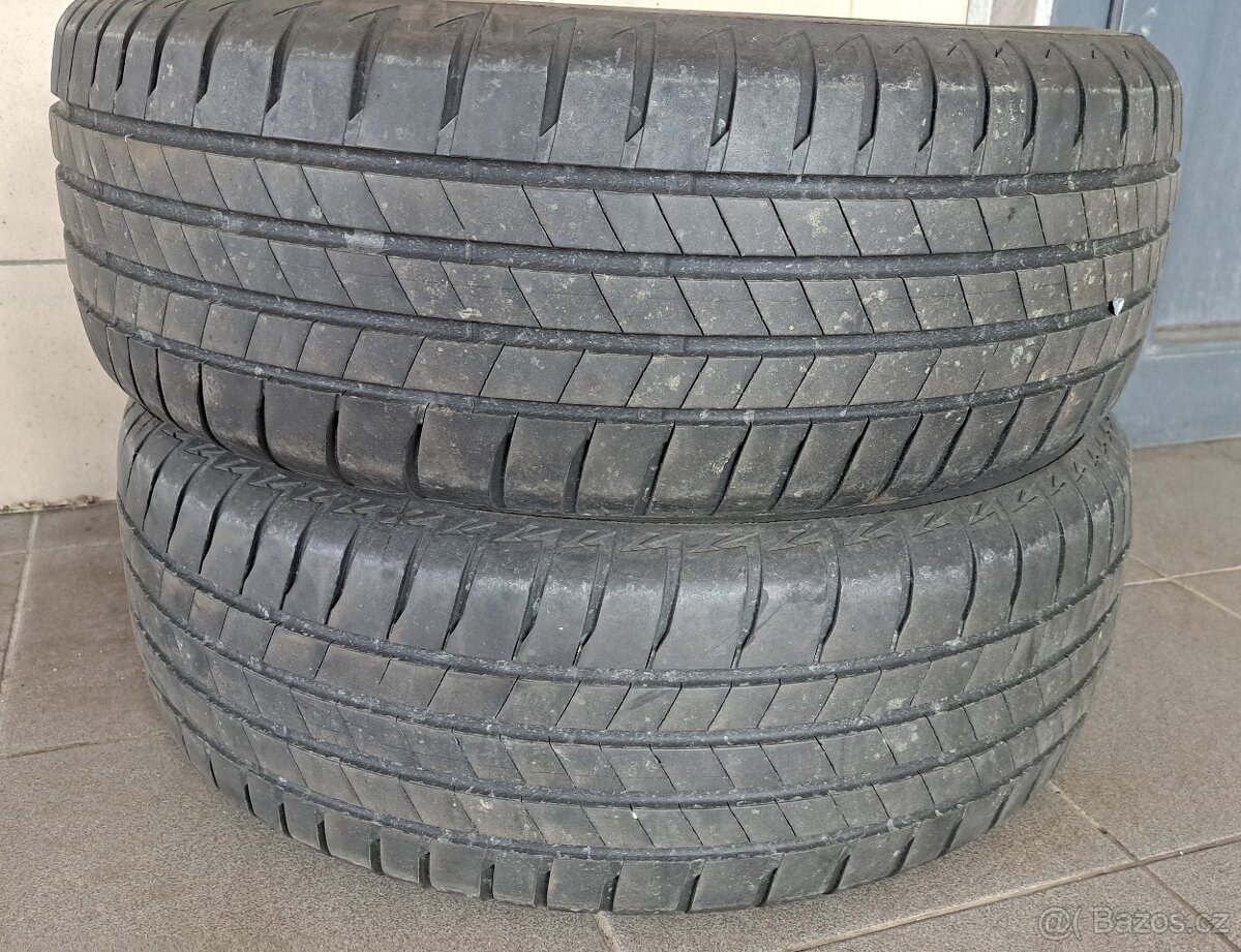 2x letní pneu Bridgestone 215/60 r16, r.v. 2023