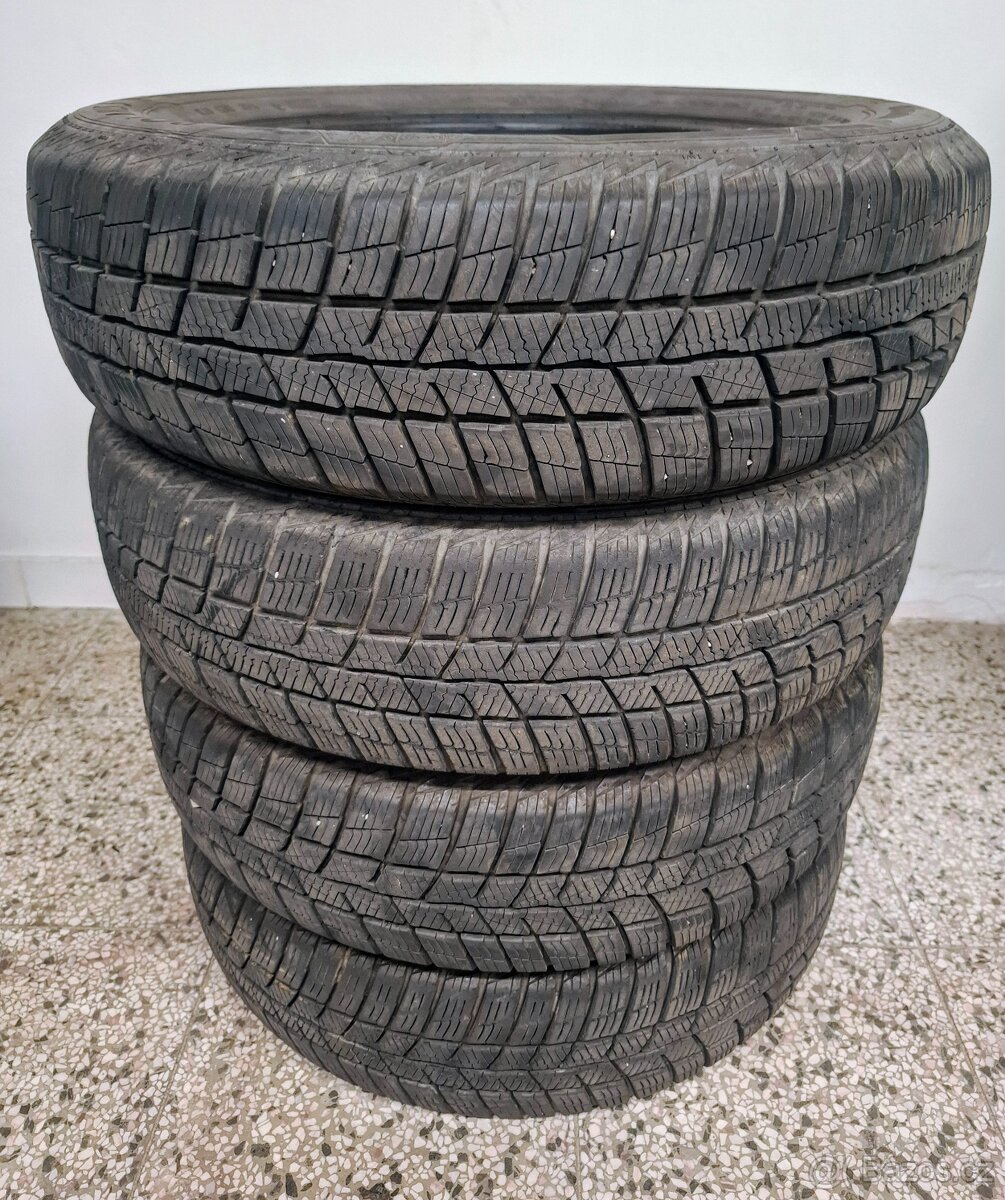 Zimní pneu 165/70 R14 81T
