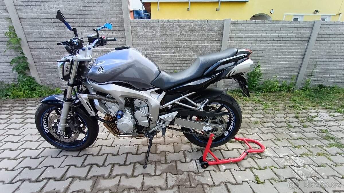 Yamaha FZ6 N 2005