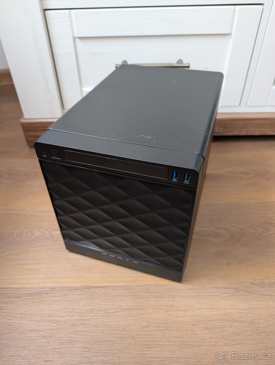 ITX Case pro NAS / homeserver + zdroj