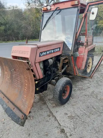 Prodám malotraktor MT8-065 přední I zadní hydraulika vyvodov