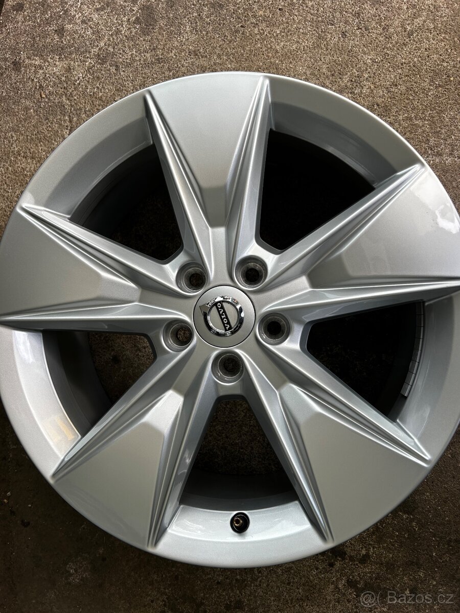 Volvo xc 60 , alu kola 5x 108 r18