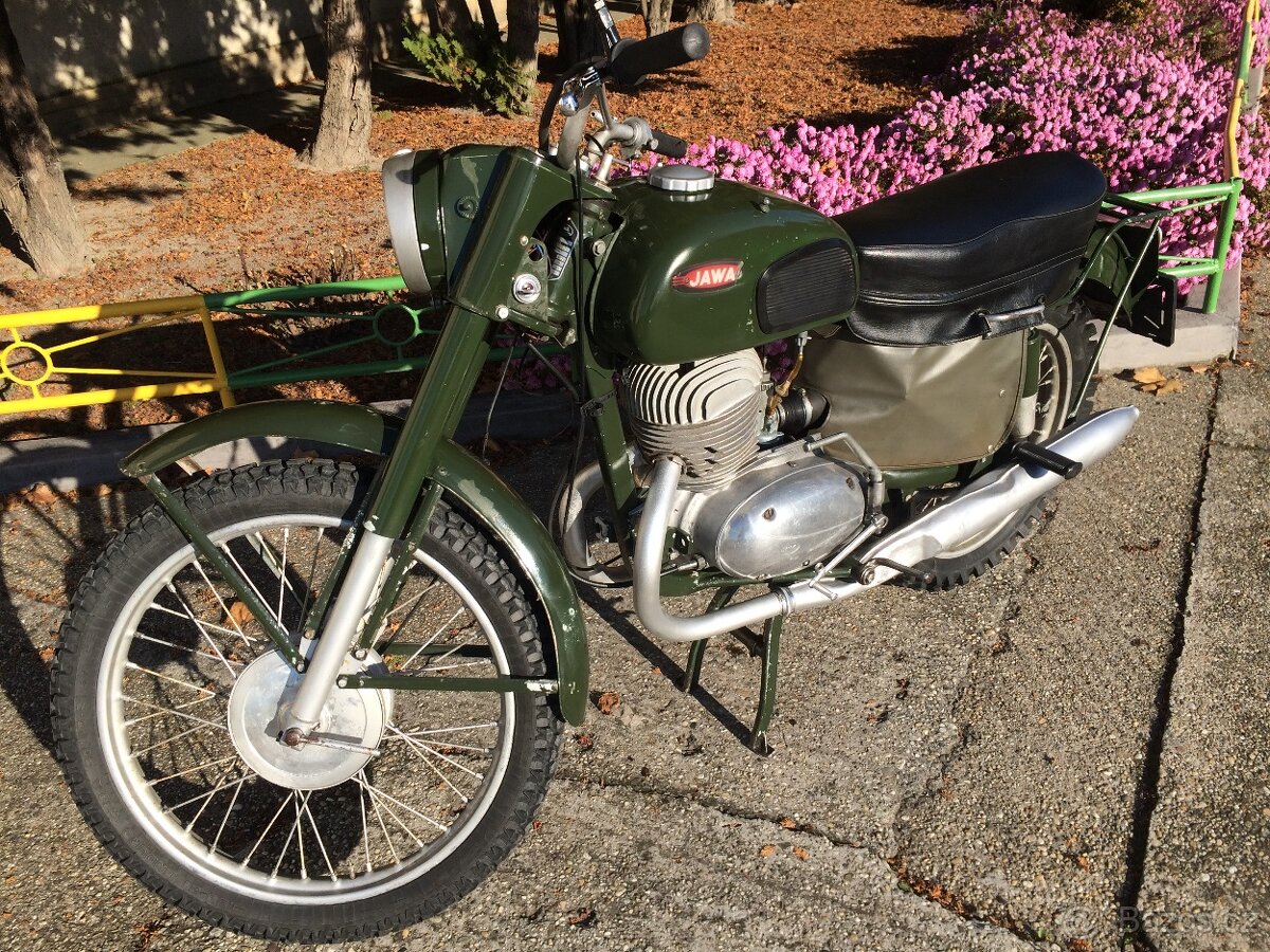 Jawa 250/579 sved - STK, TP, bílý ŠPZ
