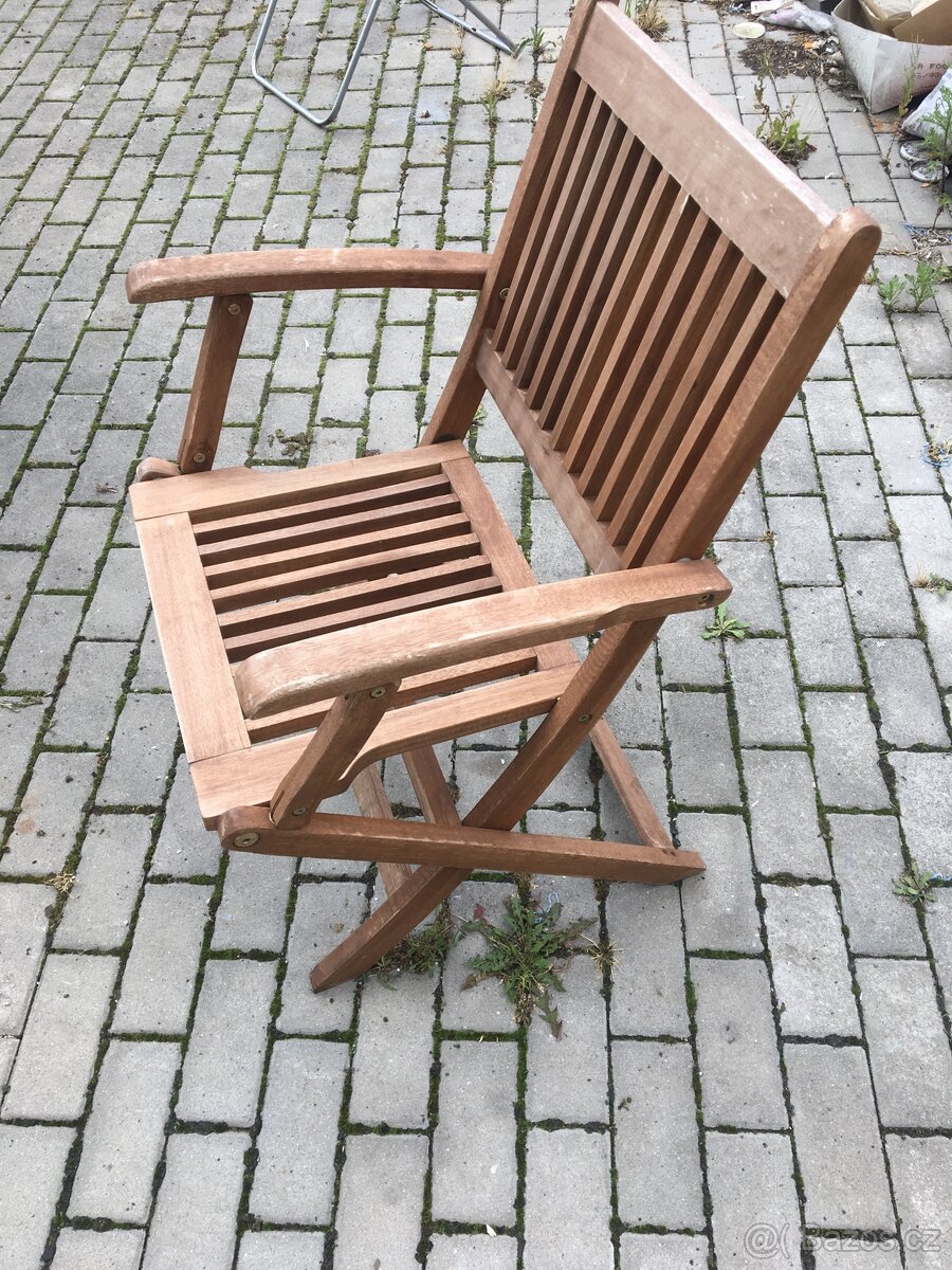 Židle teak dřevo perfektní stav PC 2.000 Kč kus