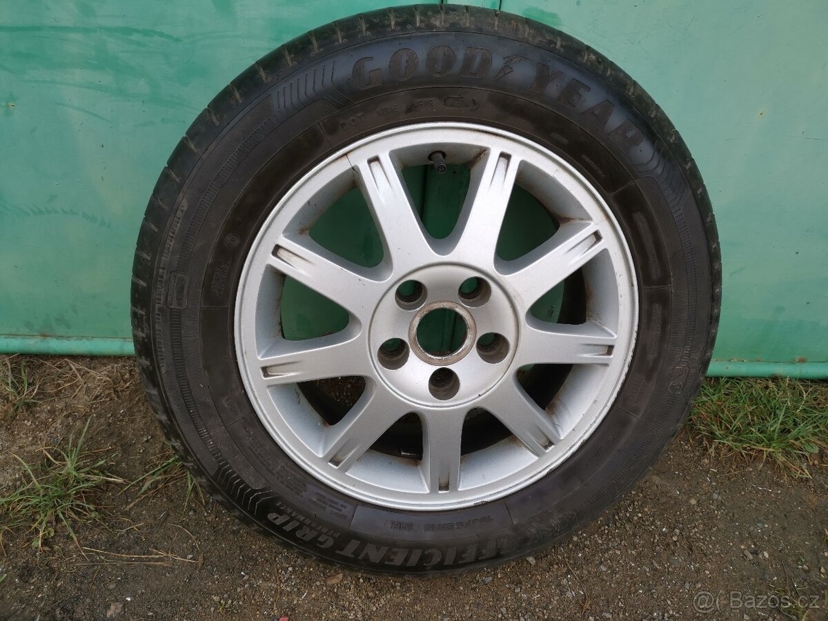 Sada kol 15" Goodyear 195/65 R15