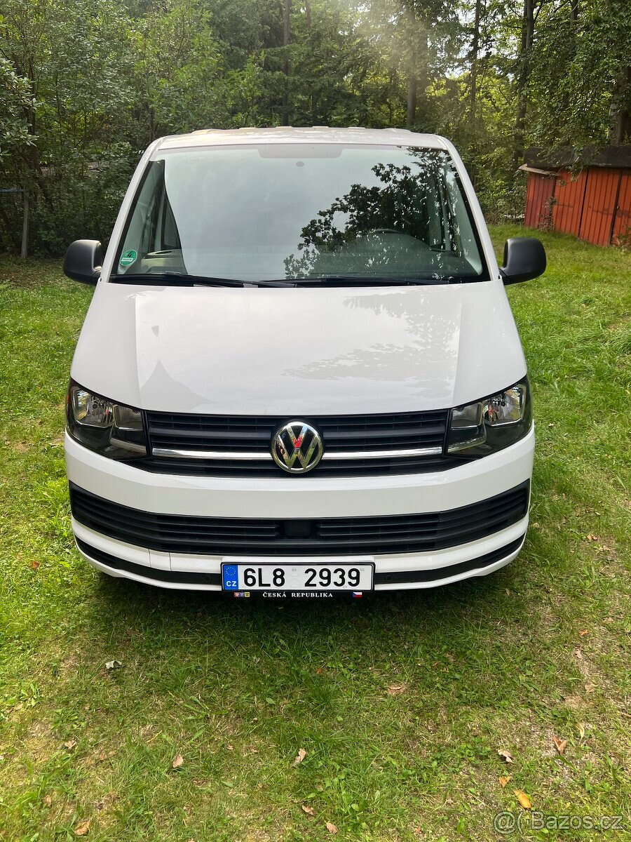 VW Multivan T6 2019, 110kw,manuál, 126900 km, servis jen VW