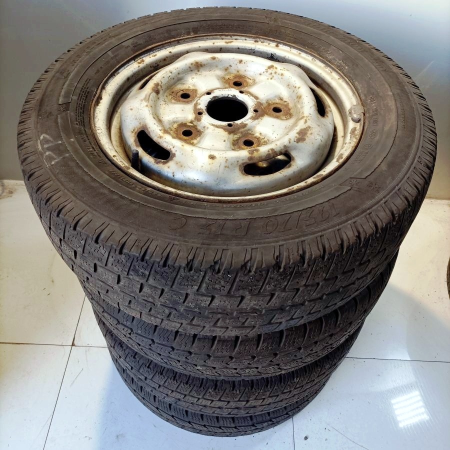 15" plechová kola – 5x160 – 5,5J x 15" ET60