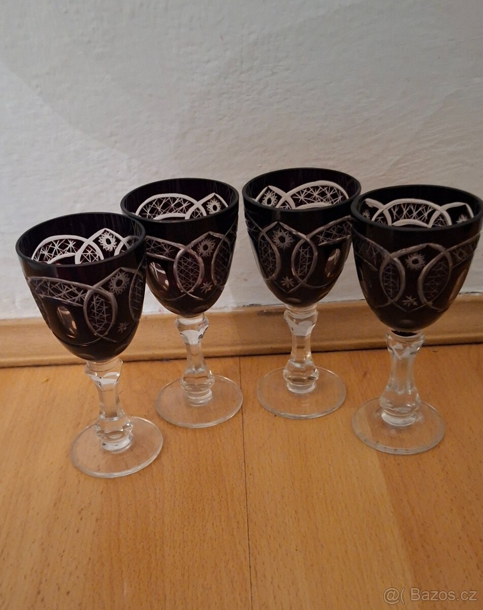 Skleničky na likér