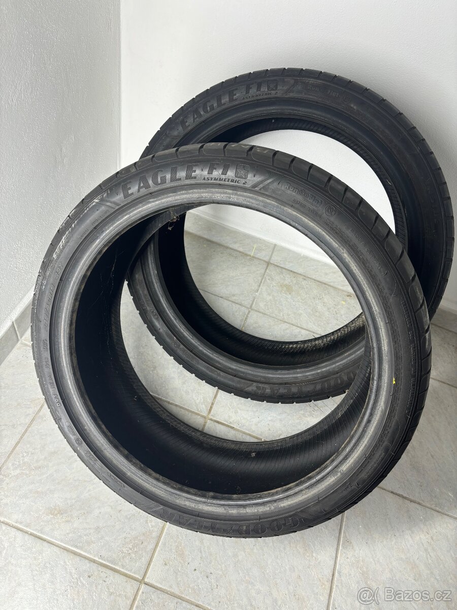Letní pneu 225/40 R19 RFT