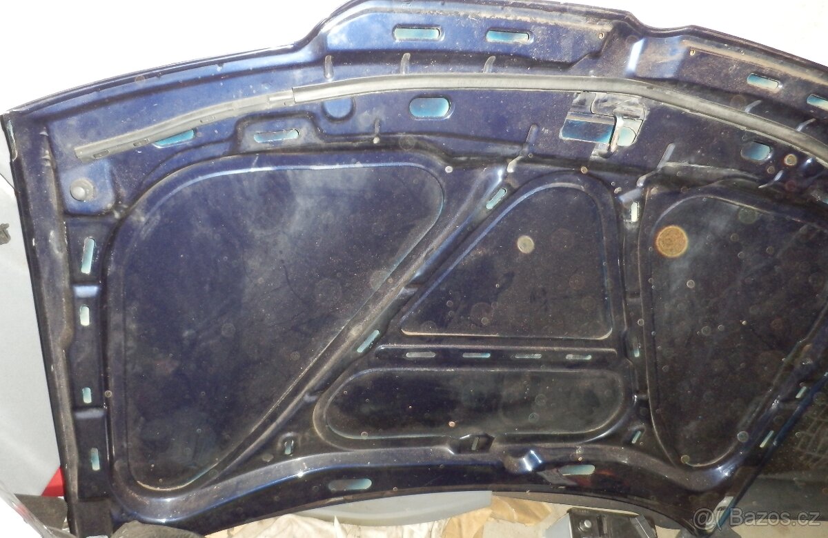 Přední kapota VW Bora