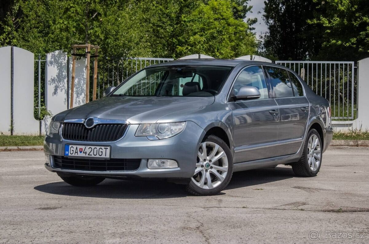 Škoda Superb 3.6 FSI V6 4x4 Elegance DSG / Pano