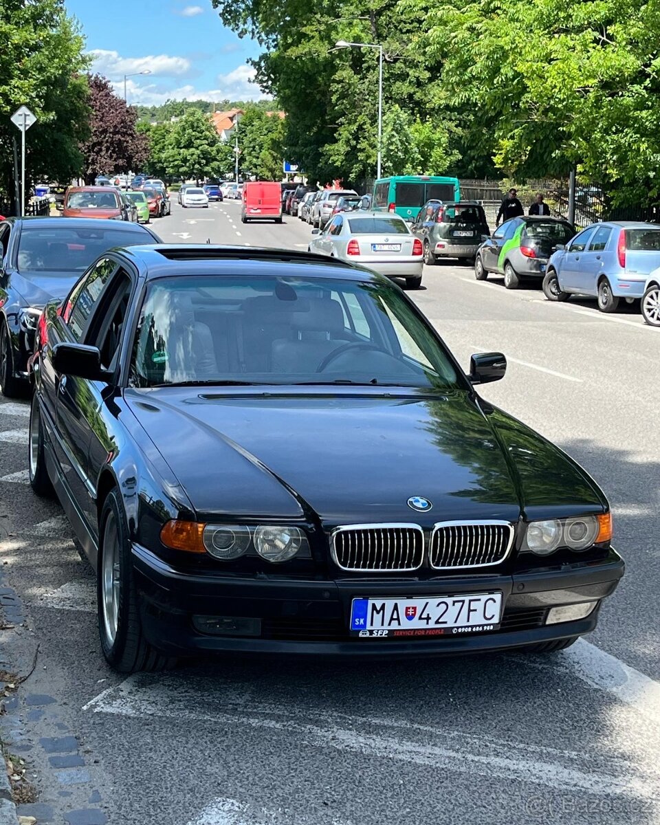 Prodam BMW E38 750i