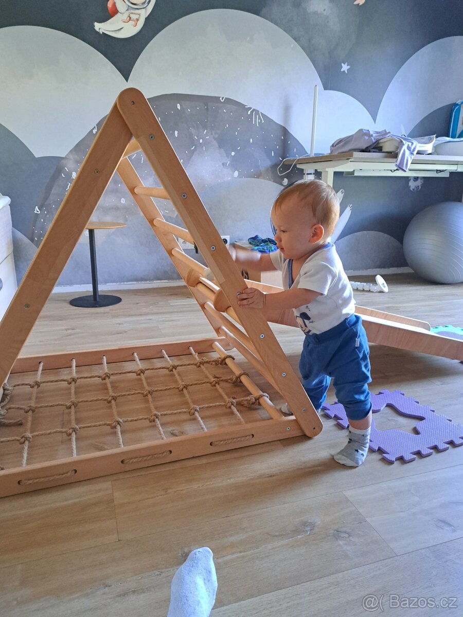 Montessori bukový Piklerové Piklerův trojúhelník