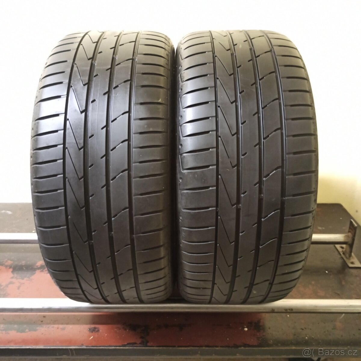 Hankook Ventus S1 Evo 2 245/45 R17 95W 4,5-5mm