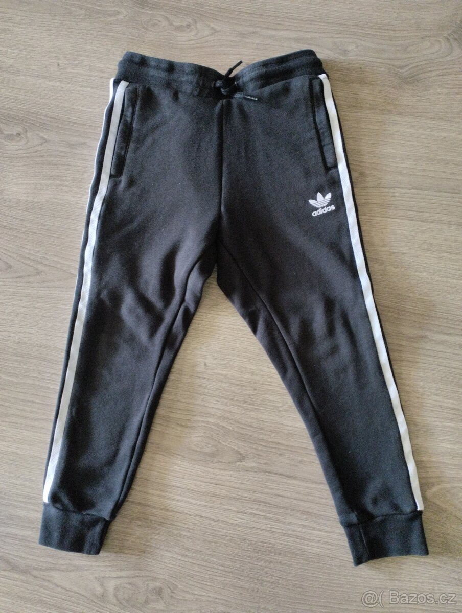 Tepláky Adidas vel.116