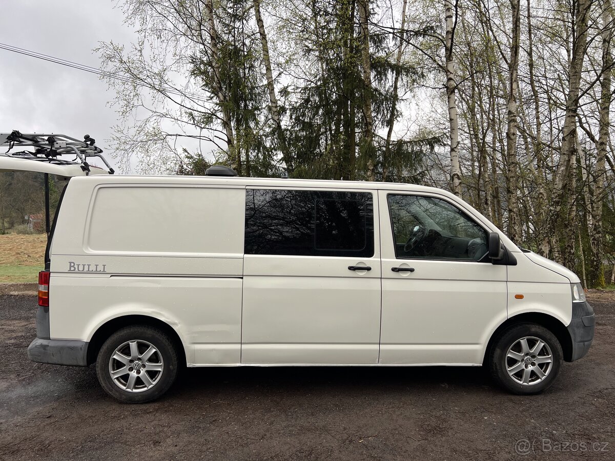 VW T5 Transporter 1.9 TDI obytný long