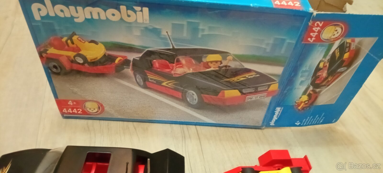 Playmobil Auto s přívěsem 4442
