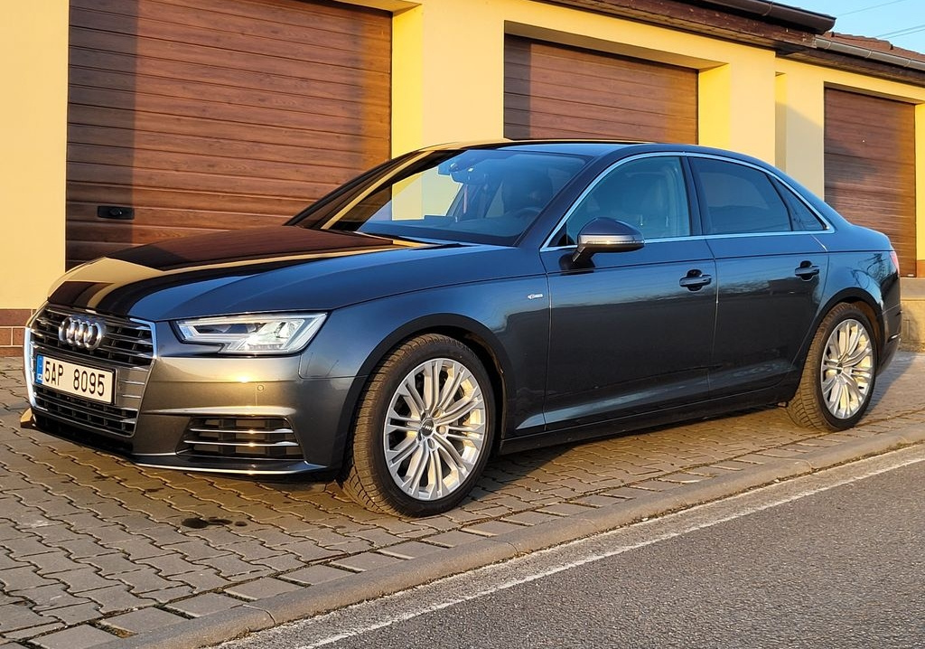 Audi A4 2.0TDi Sport S-line