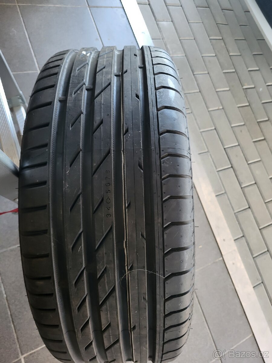 Prodam novou pneu 235/45 r18 Nokian