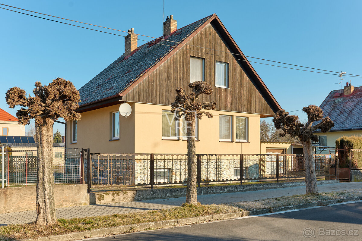 Prodej rodinného domu 4+1 s prostorným suterénem, garáží a v