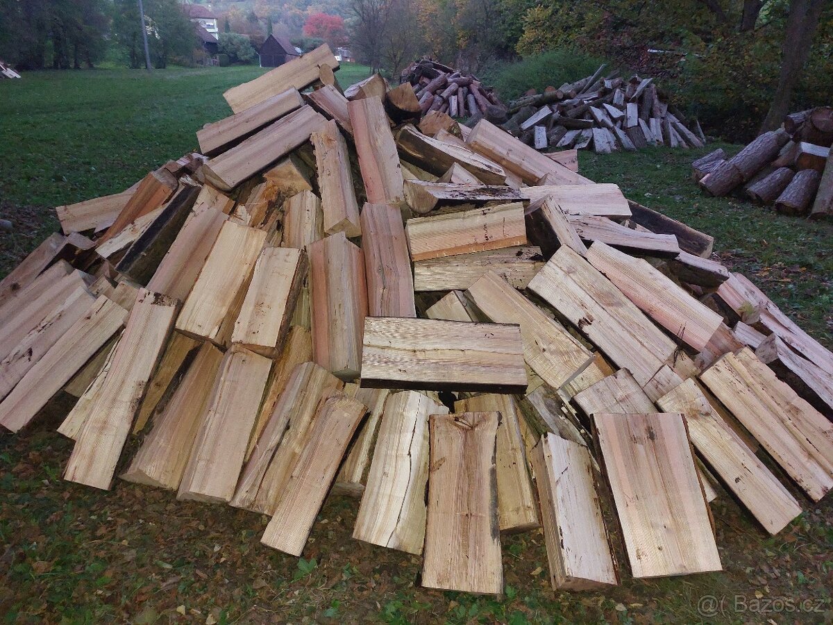 Prodám suché dřevo na topení