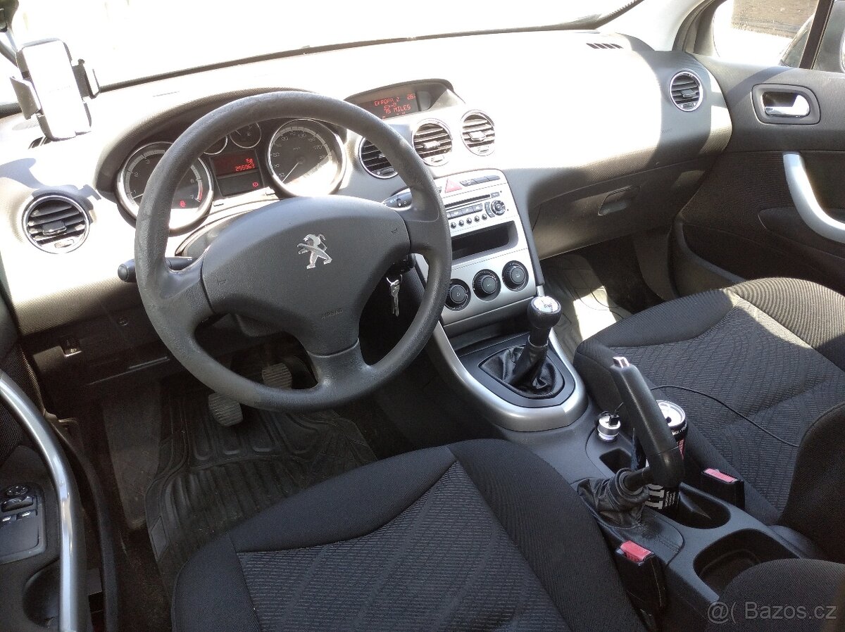 Prodám vyměním Peugeot 308 1.4 benzín 2011/2012