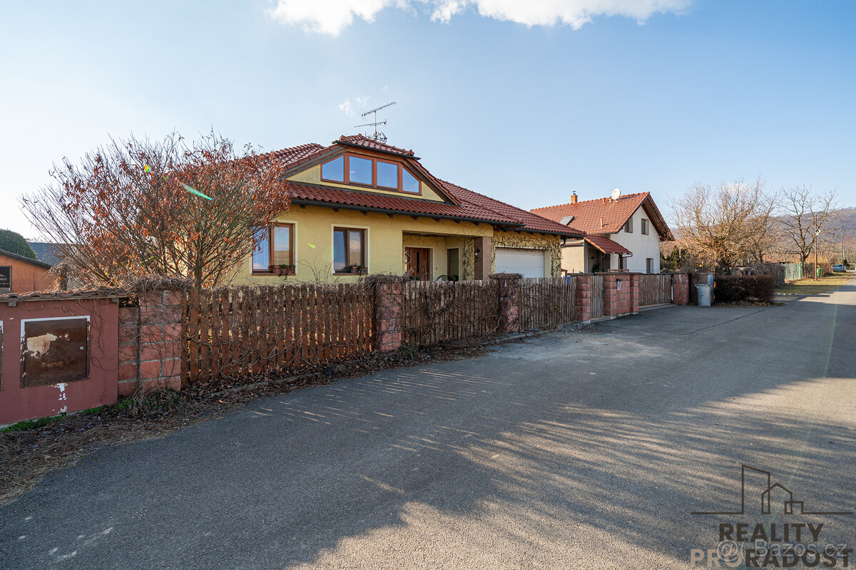 Prodej RD 5+1 pro rodinu Jezernice, 293 m2, 856 m2 pozemek,