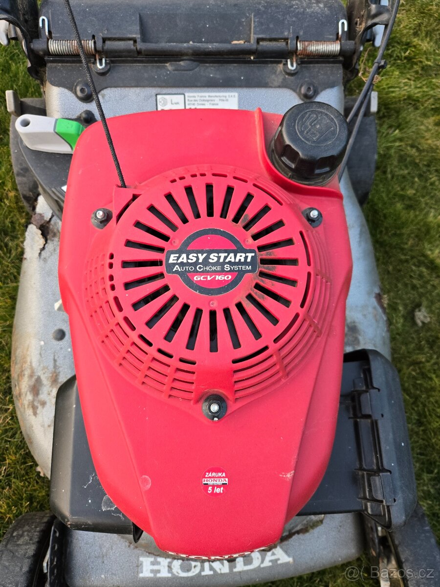 Funkční motor ze sekačky Honda HRG536C8